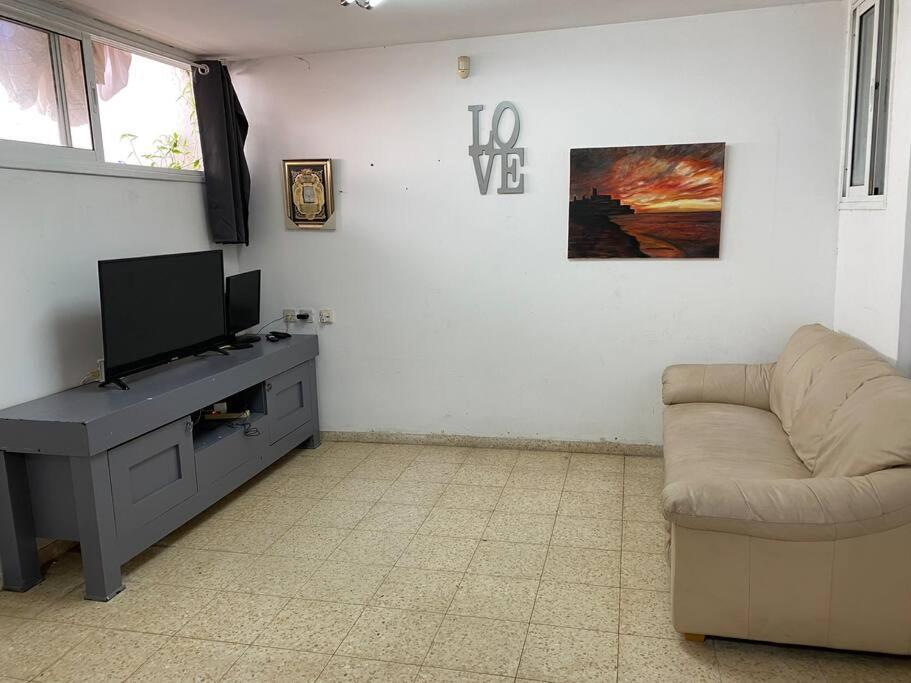 Sima Place Apartment Petach Tikva Luaran gambar